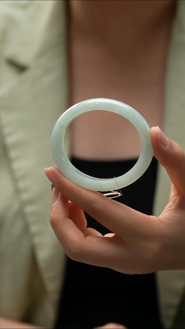 未镶嵌手镯（贵妃镯）翡翠28号