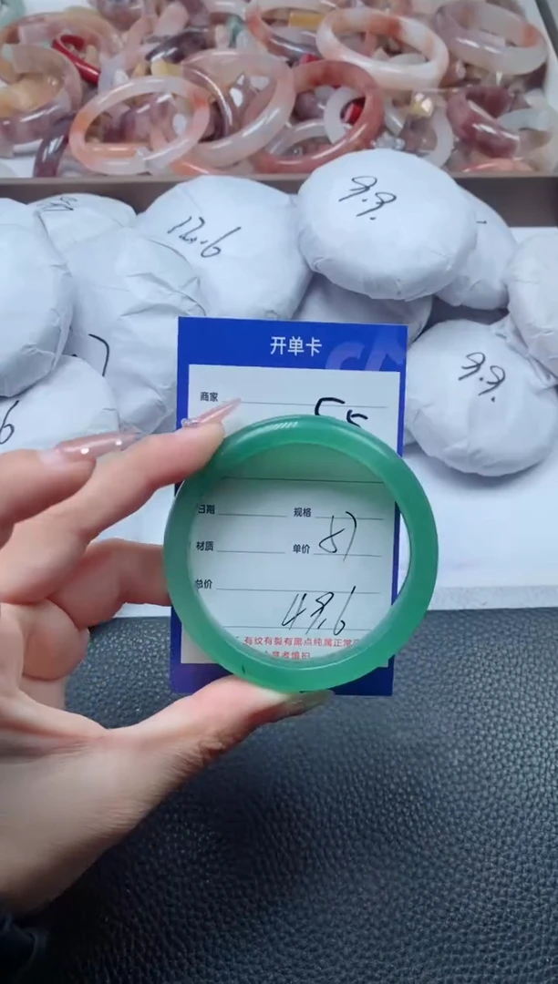 【闪购商品】石英质玉手镯未镶嵌55-57