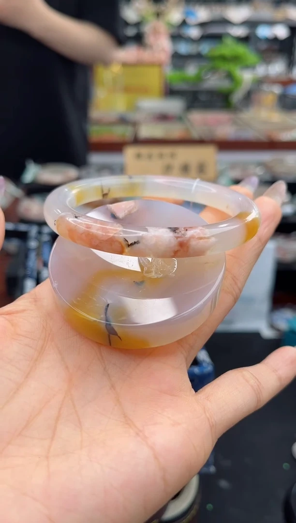 石英质玉手镯未镶嵌57圈口（赠品镯心）3751485