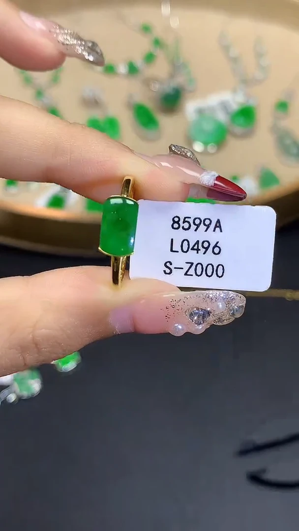 【闪购商品】翡翠18K金镶嵌戒指L0496多样性发其一