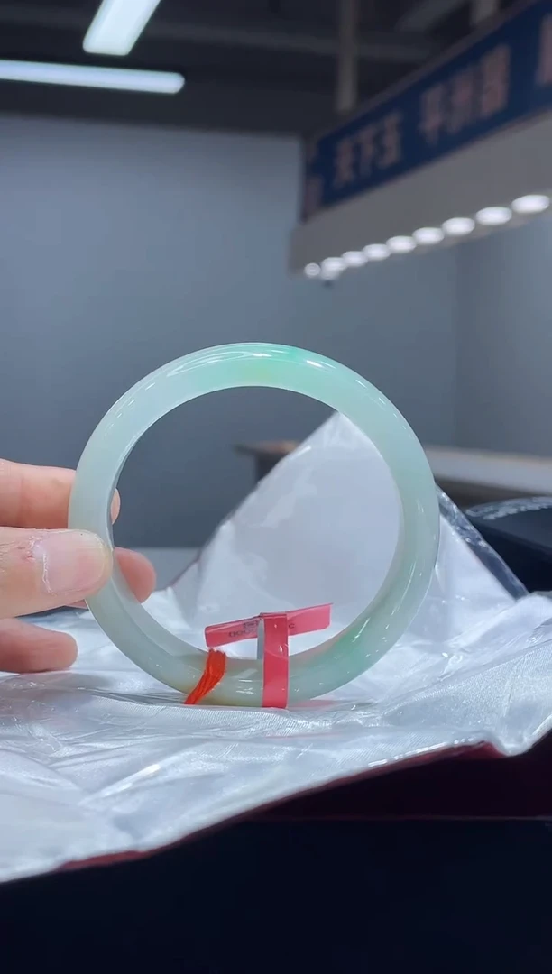 未镶嵌手镯翡翠2