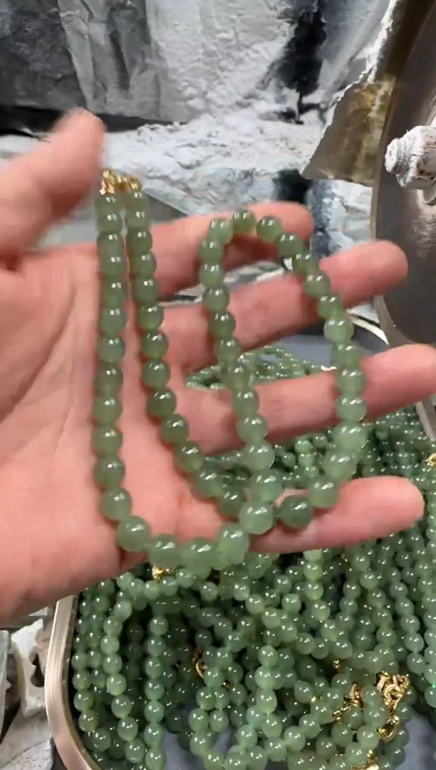 颈饰未镶嵌和田玉项链