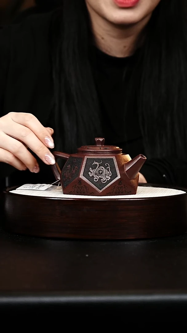 茶壶紫砂钻方壶