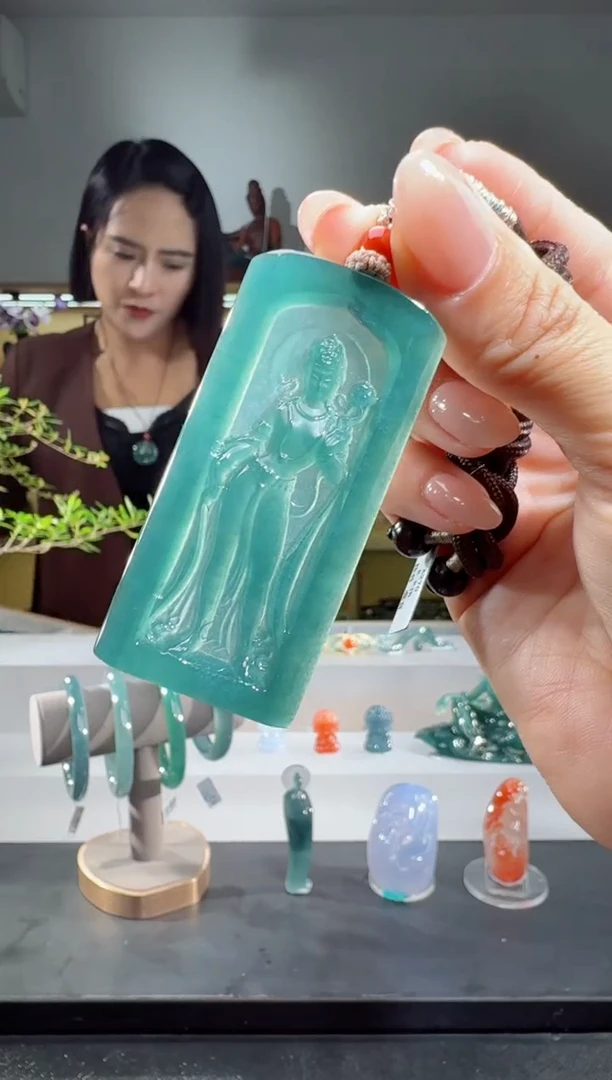 吊坠(不含链)未镶嵌翡翠观音