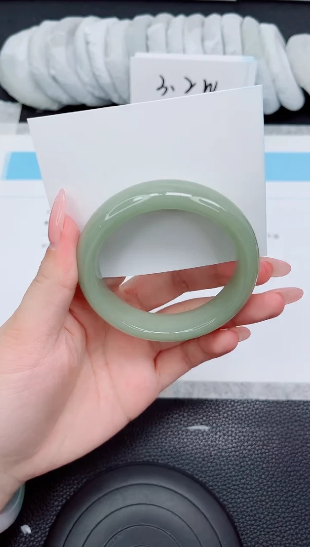 石英质玉手镯未镶嵌195-58.3