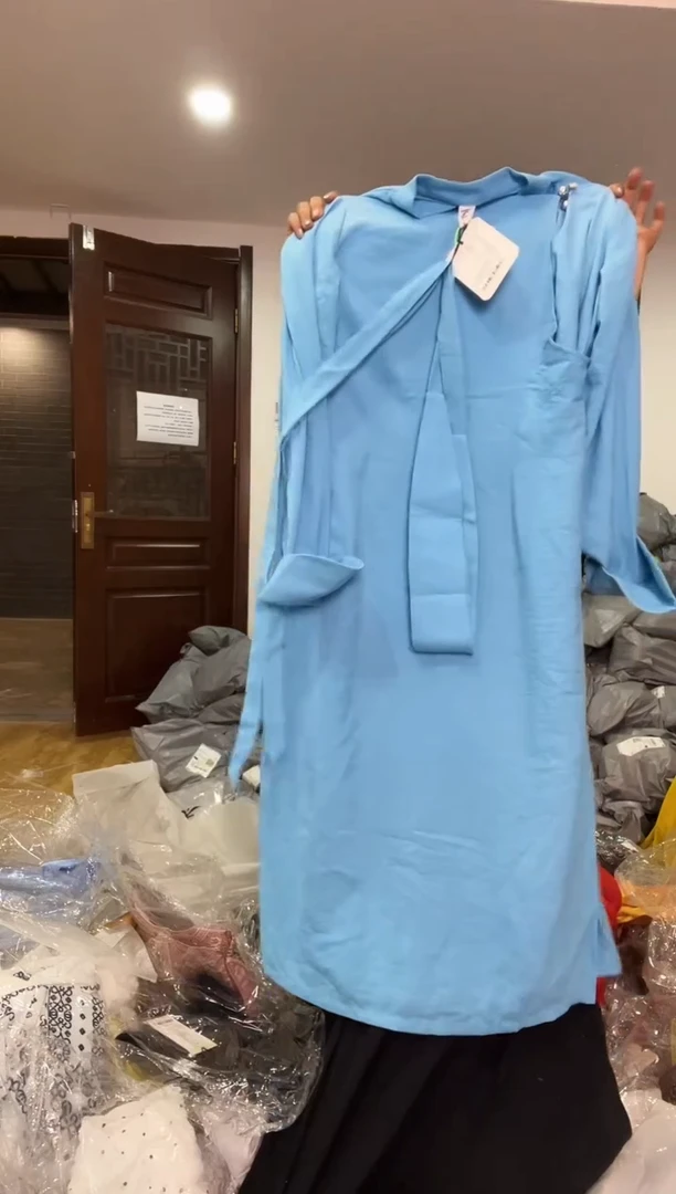 连衣裙       M码       80-110斤