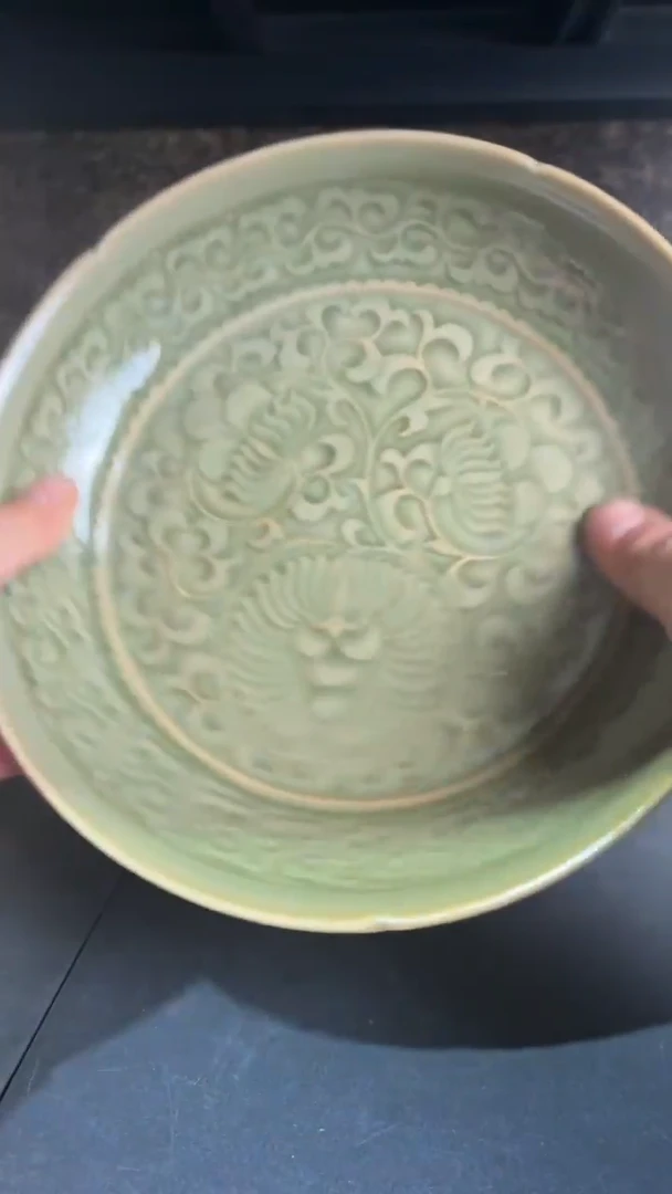 耀州窑仰山团菊盘微瑕开片