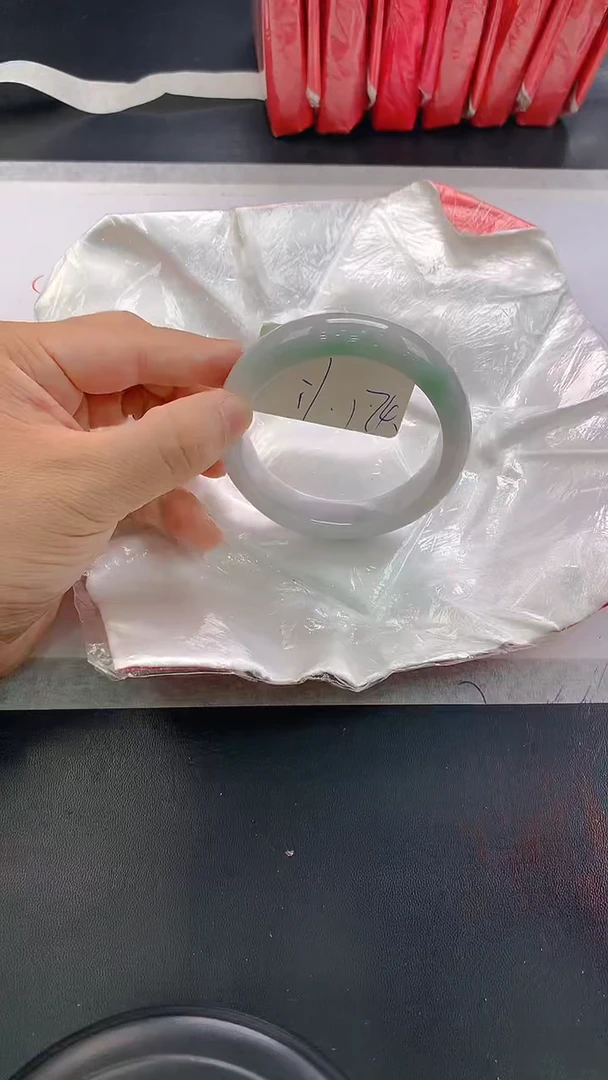 未镶嵌手镯翡翠174