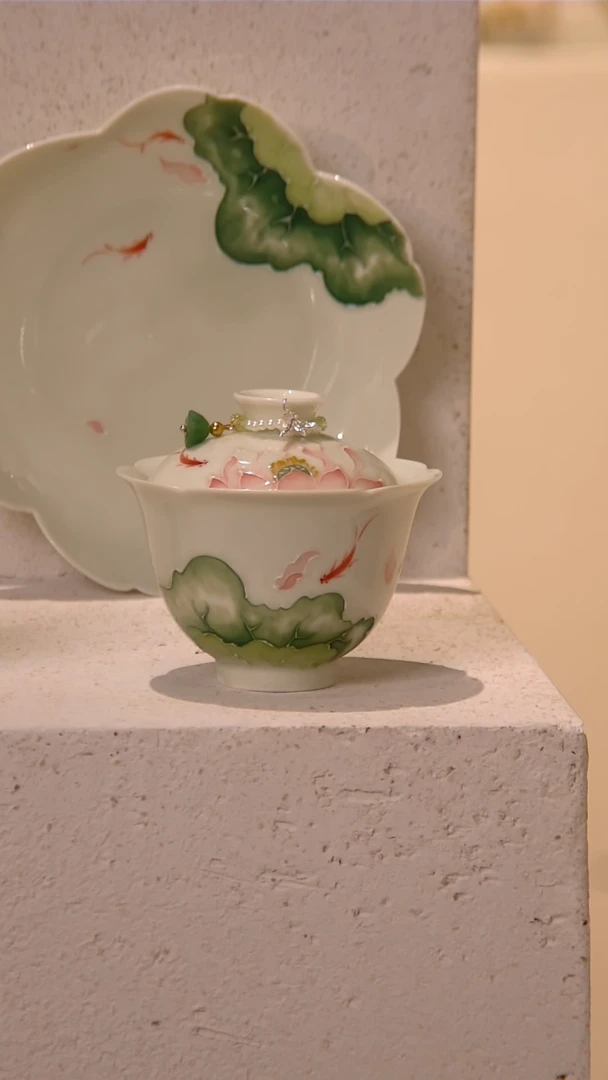 明知山志-荷漾鱼影-念露盖碗(品牌黑盒)