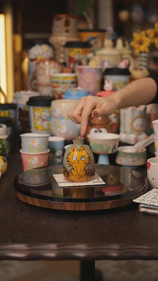 随机景德镇釉下彩绘设计师款式陶瓷