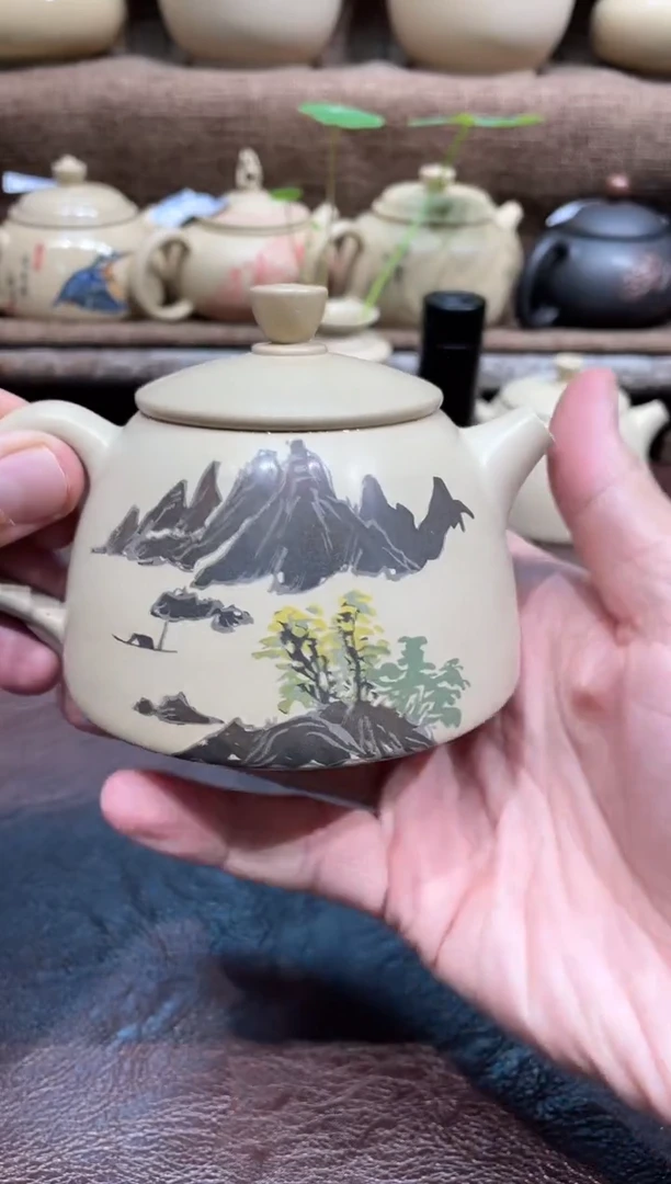 泥塑王宇白泥山水秦权壶180cc