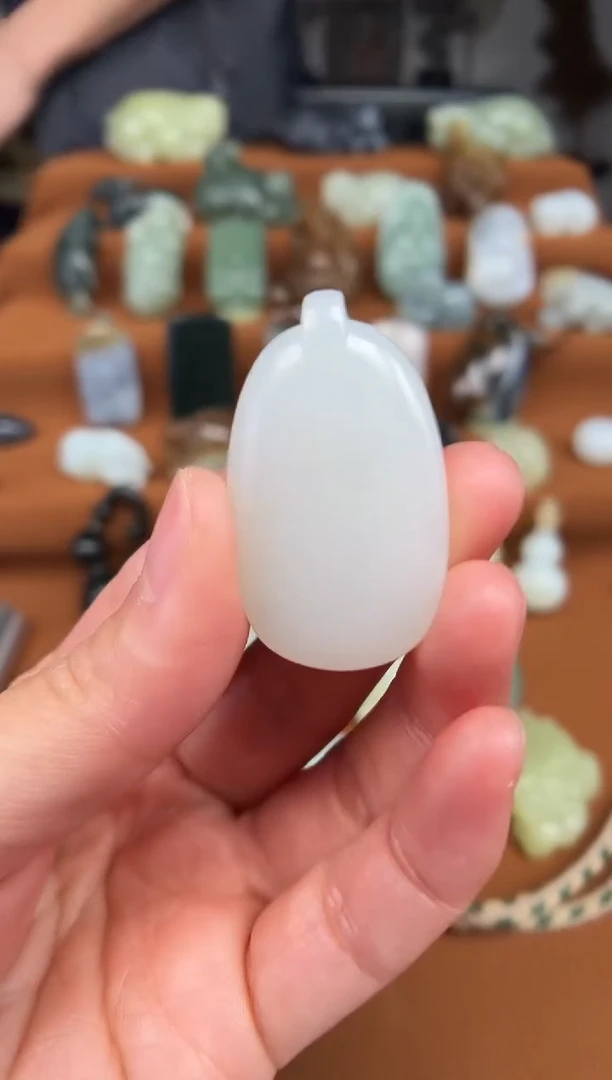 【闪购商品】和田玉颈饰未镶嵌平安牌