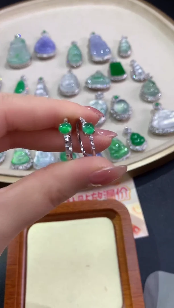 18K金镶嵌翡翠耳饰耳饰|2980