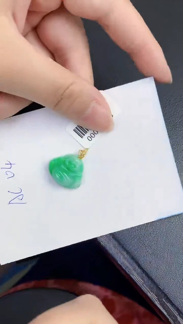 翡翠18K金镶嵌颈饰天然缅甸A货翡翠
