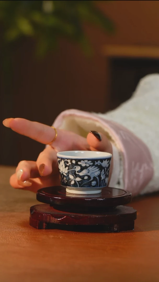 蓝底一鹭莲科小直口
