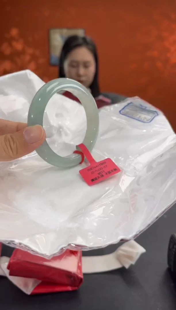 未镶嵌手镯翡翠6