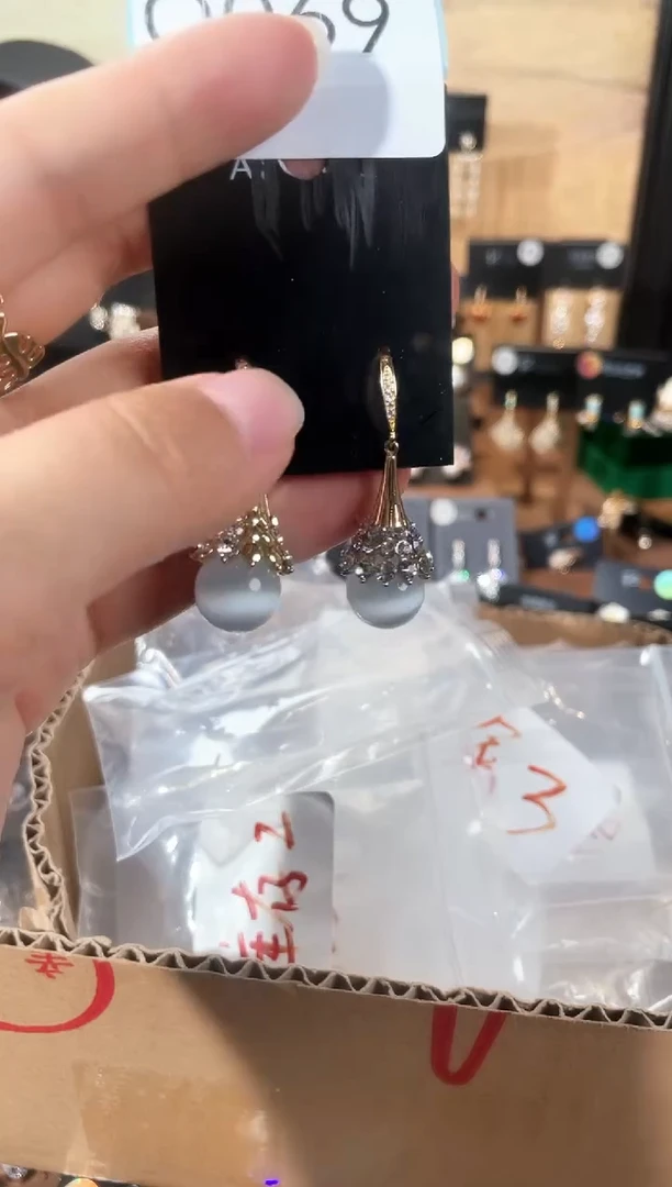 合金925银锆石Q069