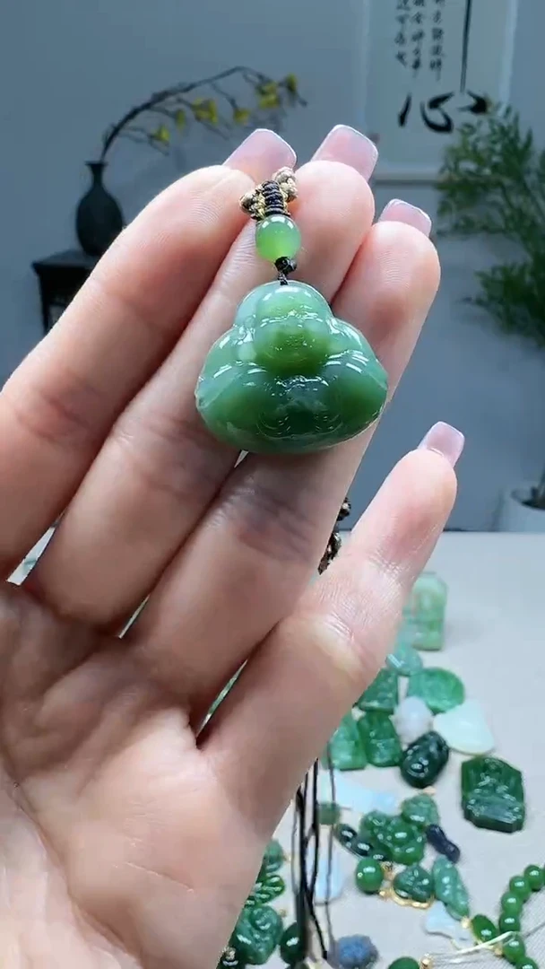 未镶嵌和田玉挂件1