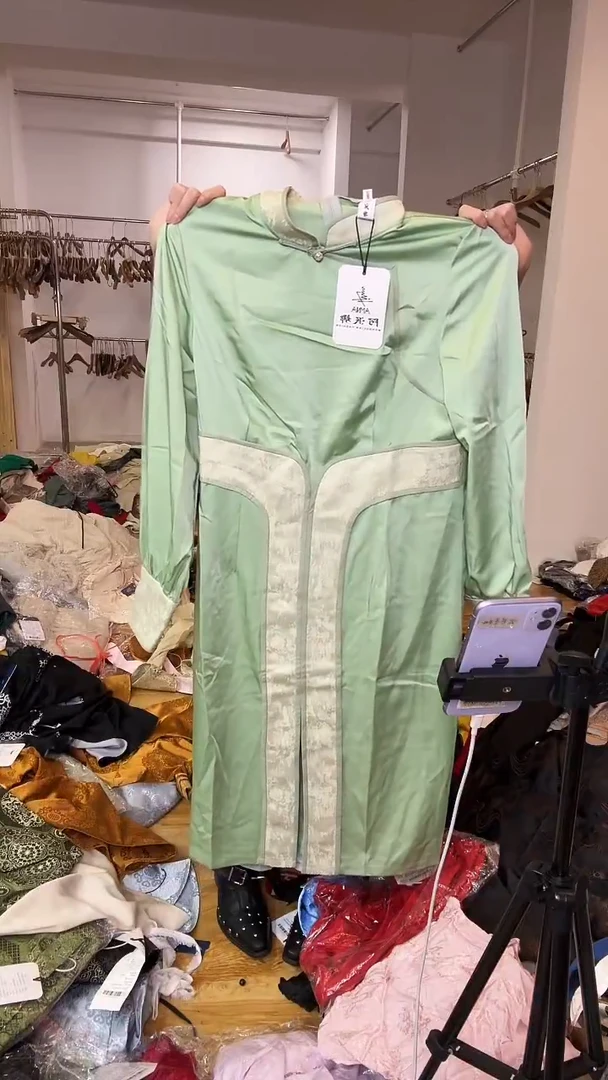 XL码      115-125斤