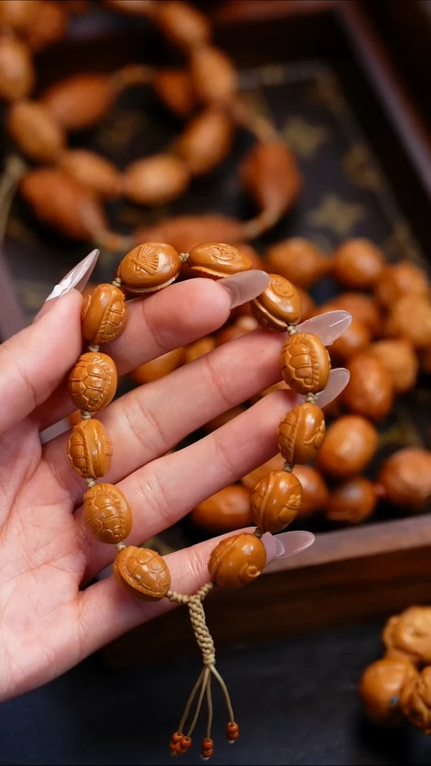 【闪购商品】橄榄核吊坠苏工橄榄核