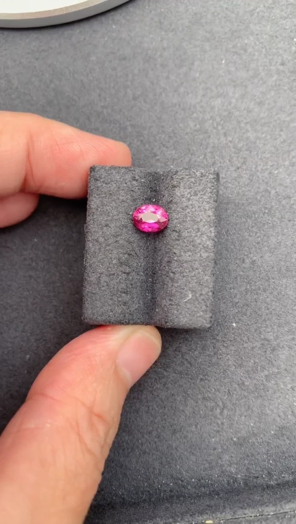 裸石彩色蓝宝石1ct 无烧粉蓝宝 定制 BA
