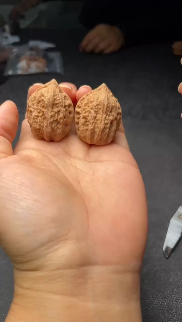 把件文玩核桃W163  秋子  28