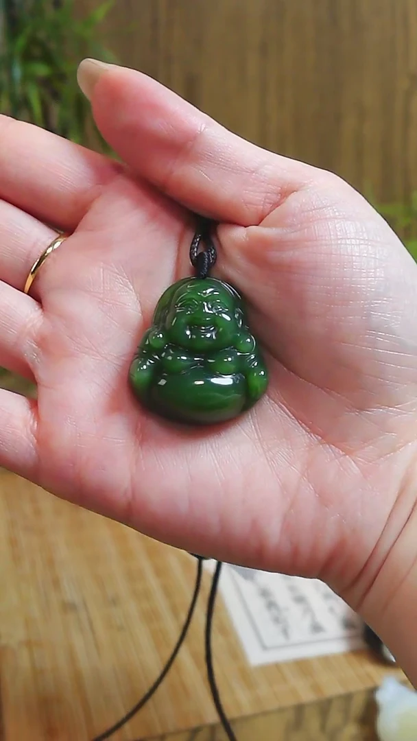 【闪购商品】和田玉吊坠(不含链)未镶嵌和田玉 菠菜绿佛公吊坠