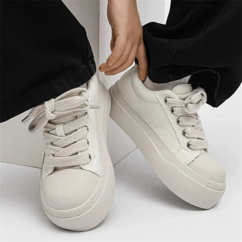 小众厚底增高板鞋黑白百搭秋季新款休闲帆布鞋男女款米奇大头鞋子