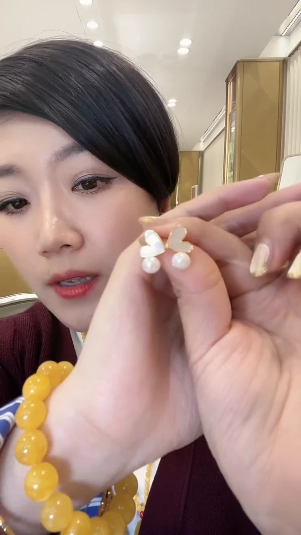 【闪购商品】淡水珍珠耳饰合金耳钉