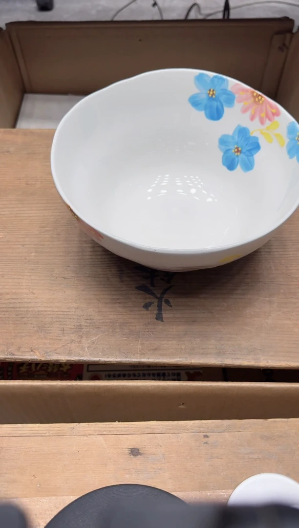瓷器闪购商品  如图 中古品默认微瑕