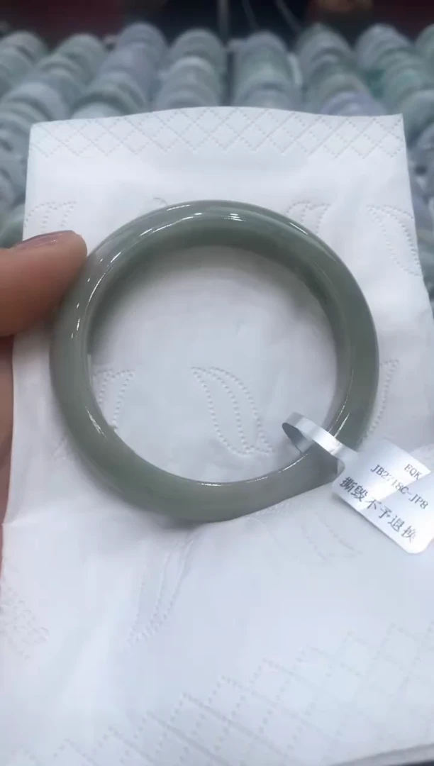 翡翠手镯未镶嵌00007053