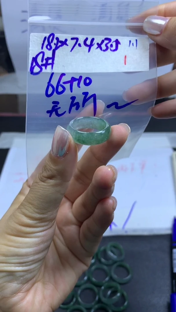 未镶嵌定制翡翠?****、毛货需精细抛光拍一发一