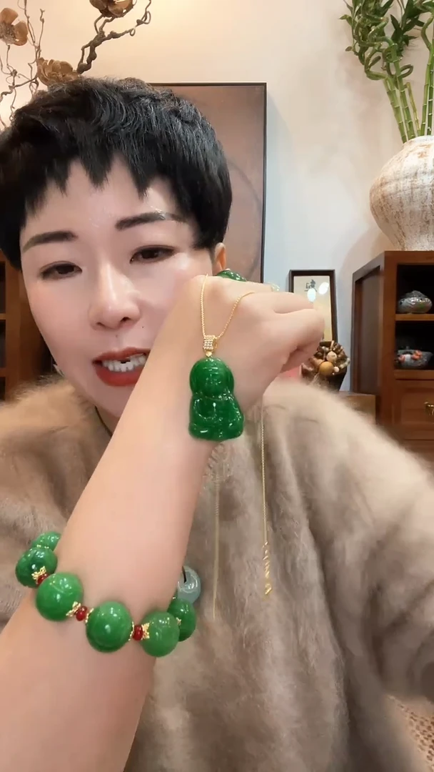 吊坠(赠链)未镶嵌翡翠237