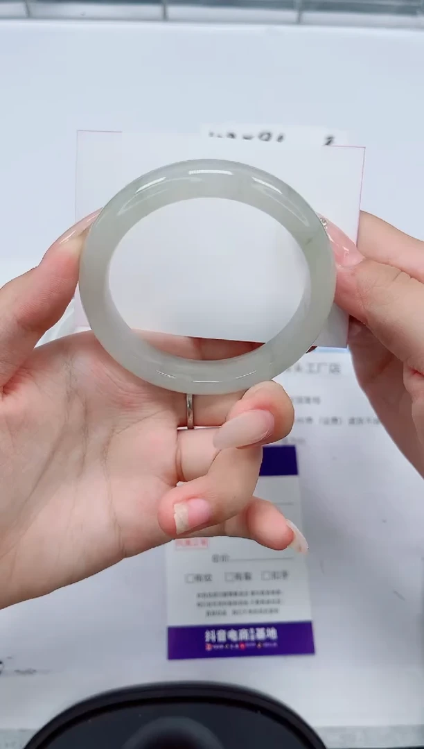 石英质玉手镯未镶嵌25-56/55