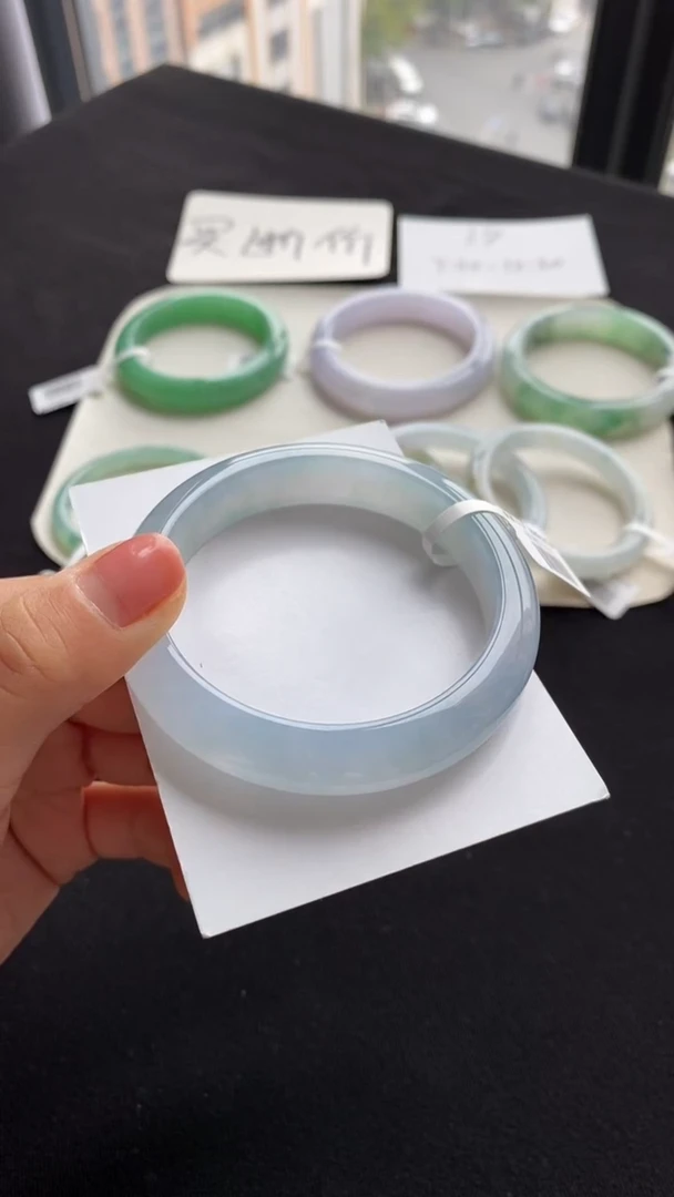 【闪购商品】翡翠手镯未镶嵌55正圈--不退不换