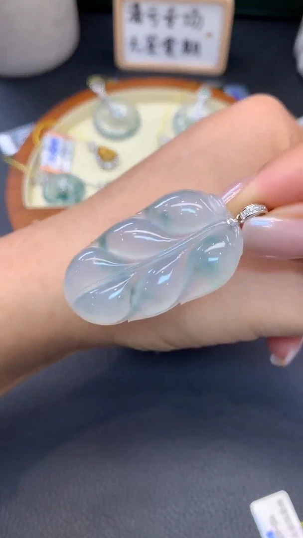 定制翡翠18K金镶嵌F227