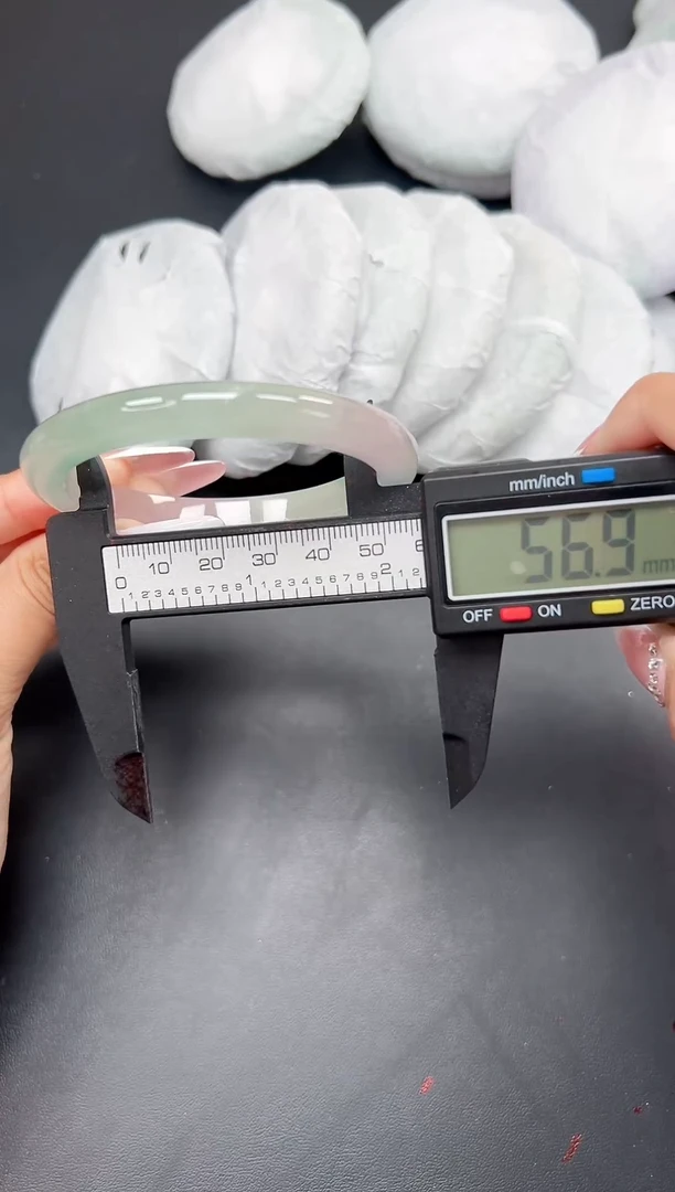 精品手镯，一物一拍Z-099