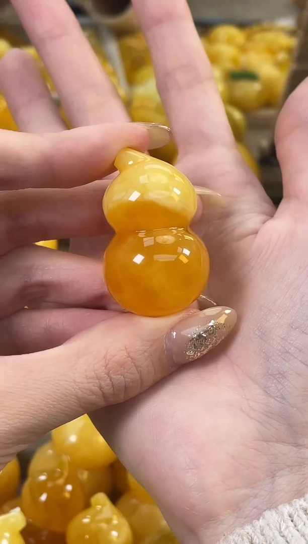 裸石琥珀未镶嵌J26