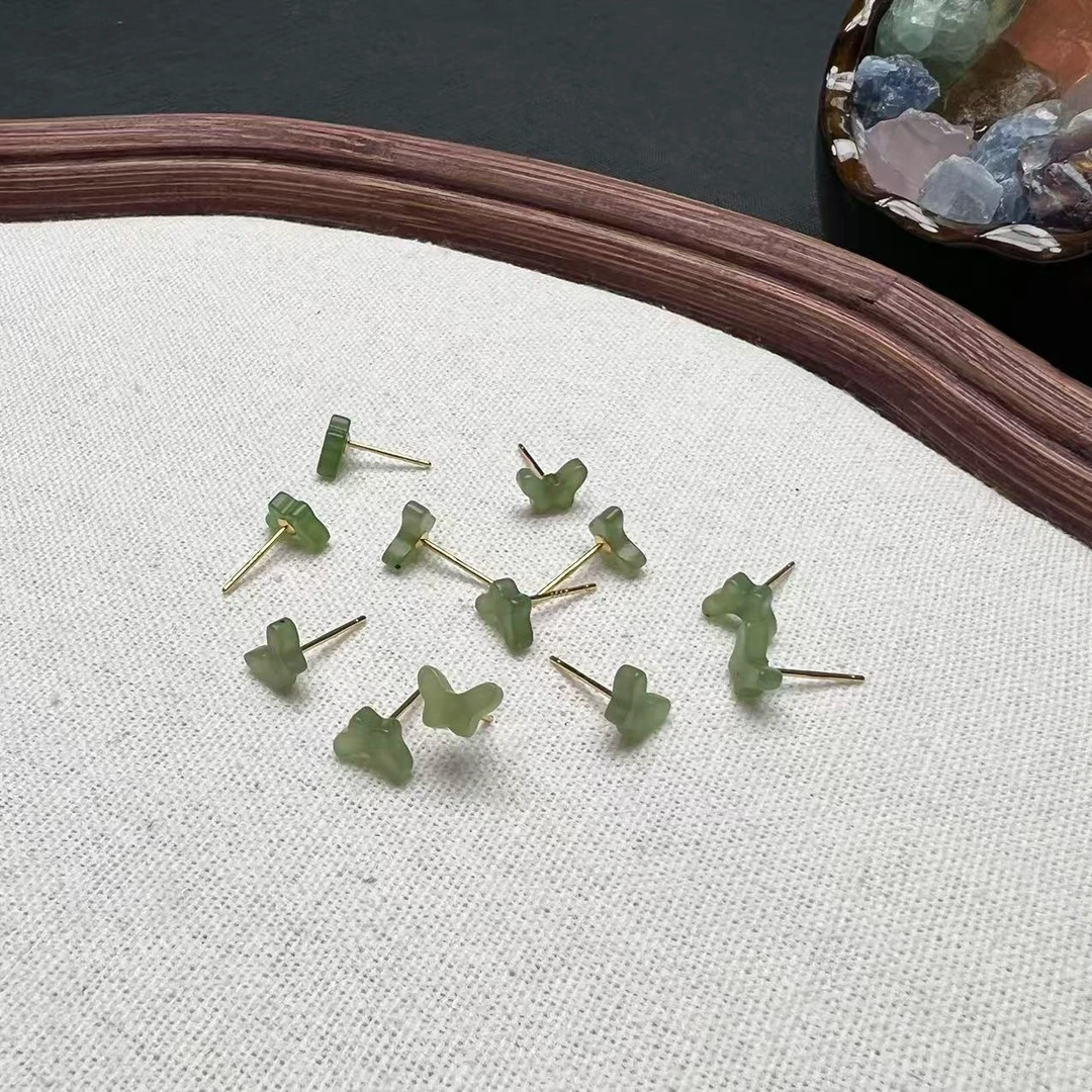 A18  和田玉碧玉小蝴蝶银镶耳钉简约精致日常款【多样性发一】