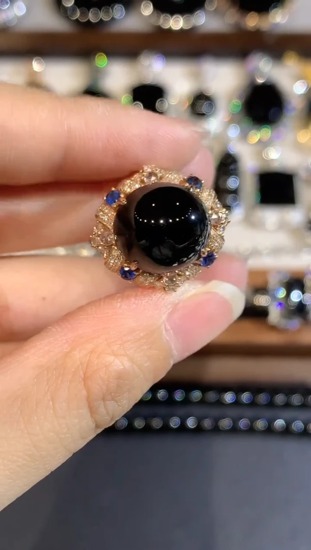 18K金镶嵌戒指翡翠招***貅MN多样性发其一