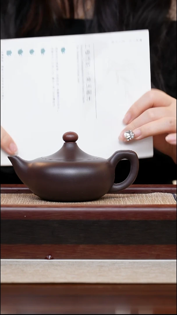 紫泥鸿运当头200cc宜兴手工紫砂壶