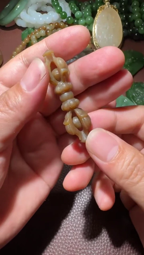 和田玉未镶嵌挂件和田玉