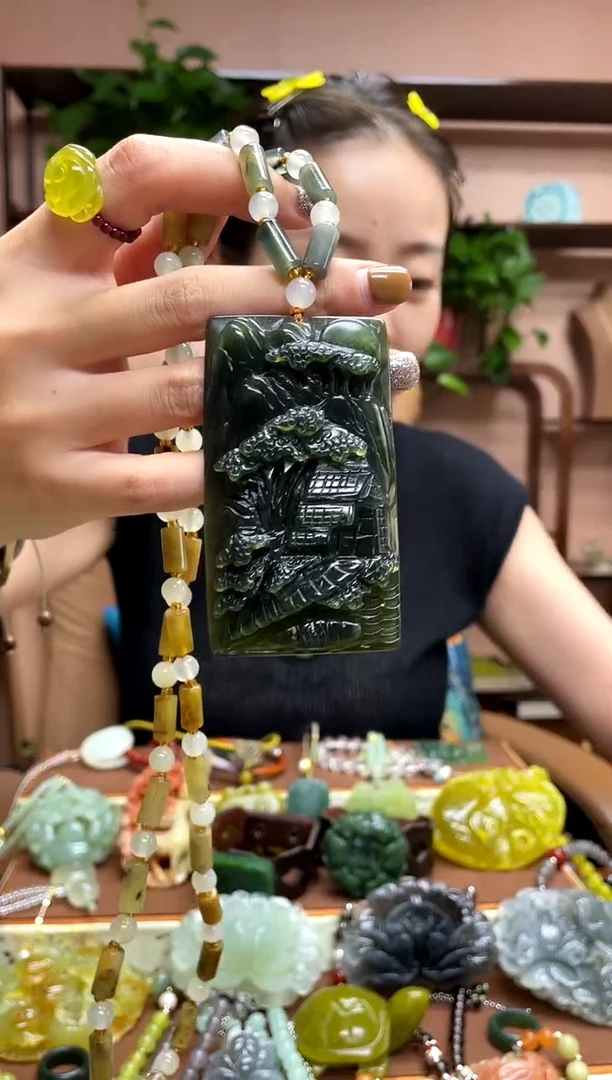未镶嵌岫玉吊坠·