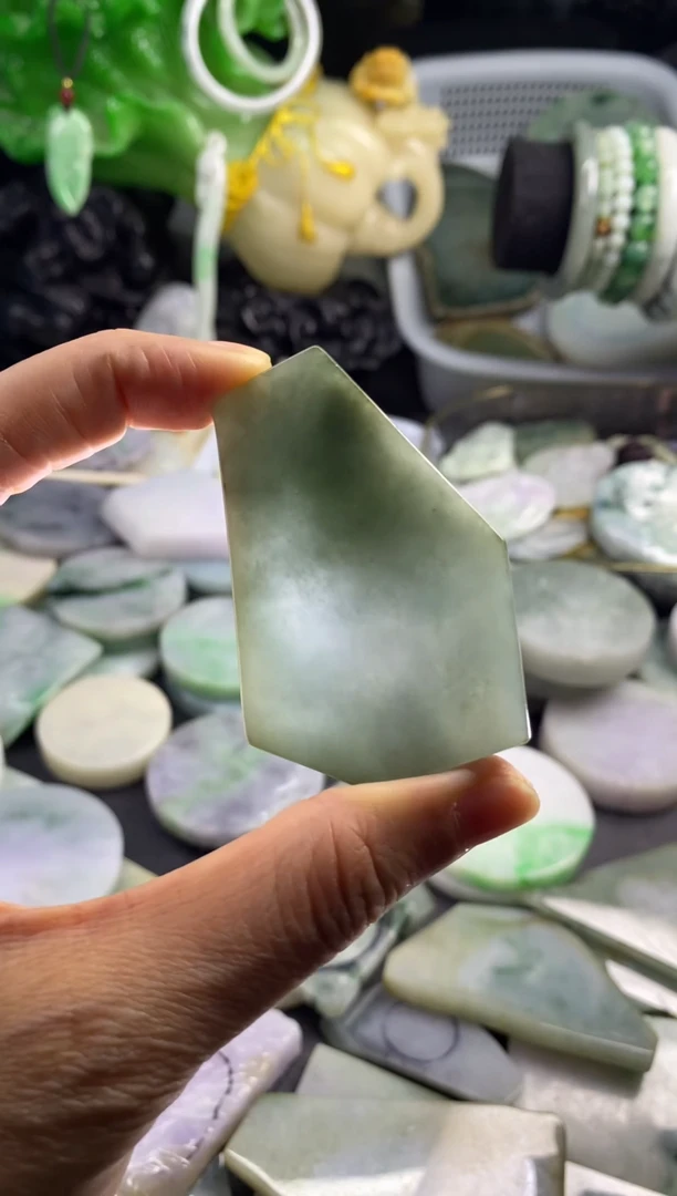 散珠翡翠A货翡翠4