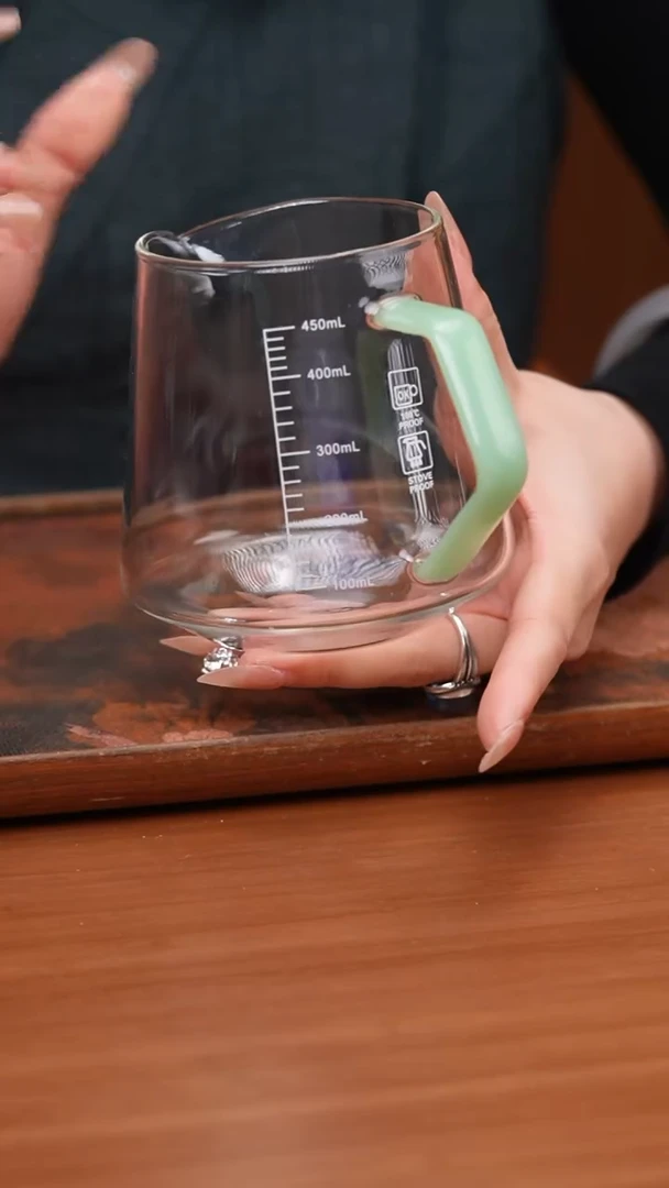 【闪购商品】璃享/雅韵刻度量杯/450ml/浅玉色