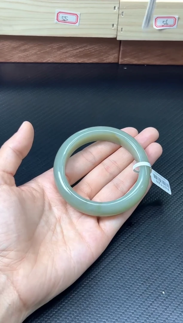 未镶嵌手镯和田玉且末微色差且末蓝 卡57+mM