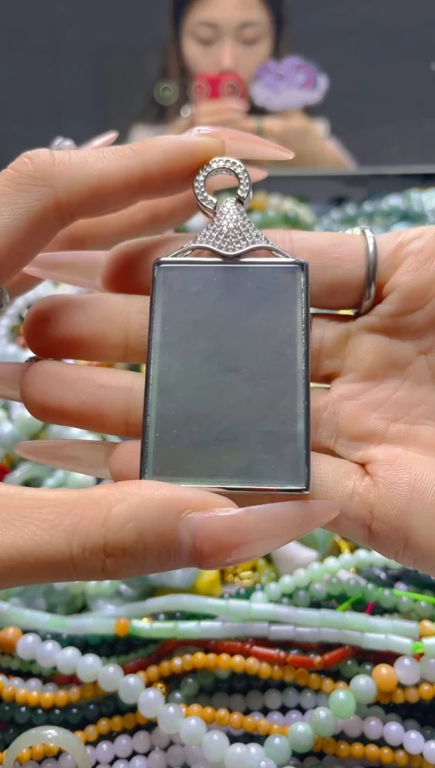 颈饰未镶嵌翡翠/J/翡翠A货，一件也是批发价