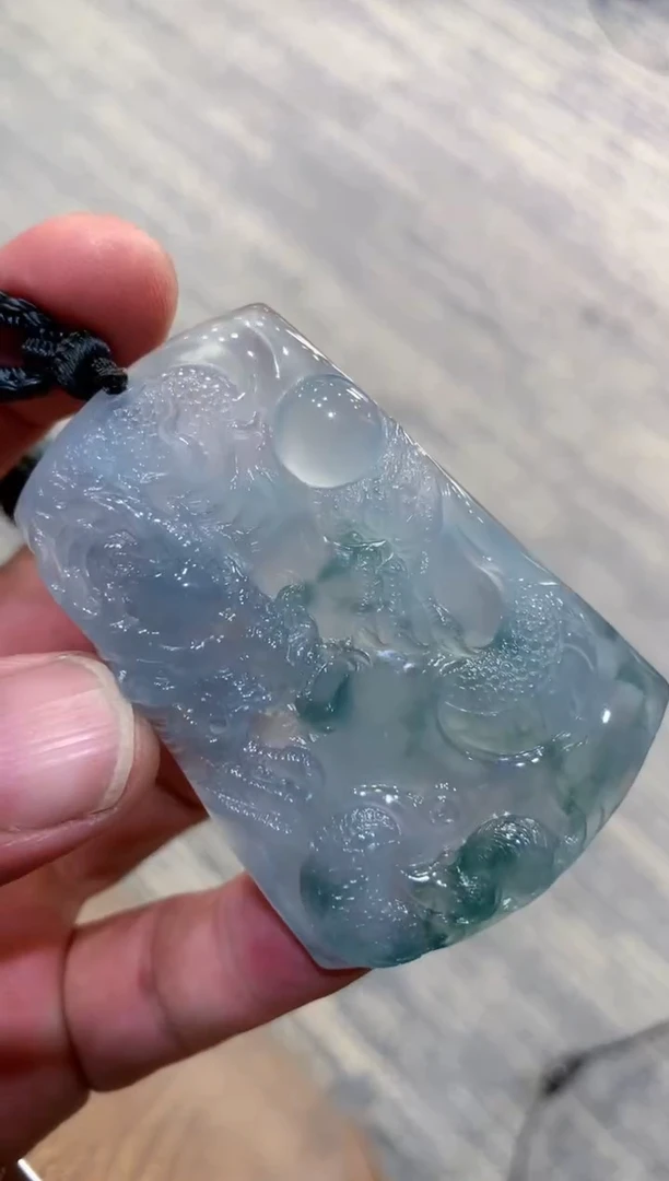 颈饰未镶嵌翡翠天然A货翡翠
