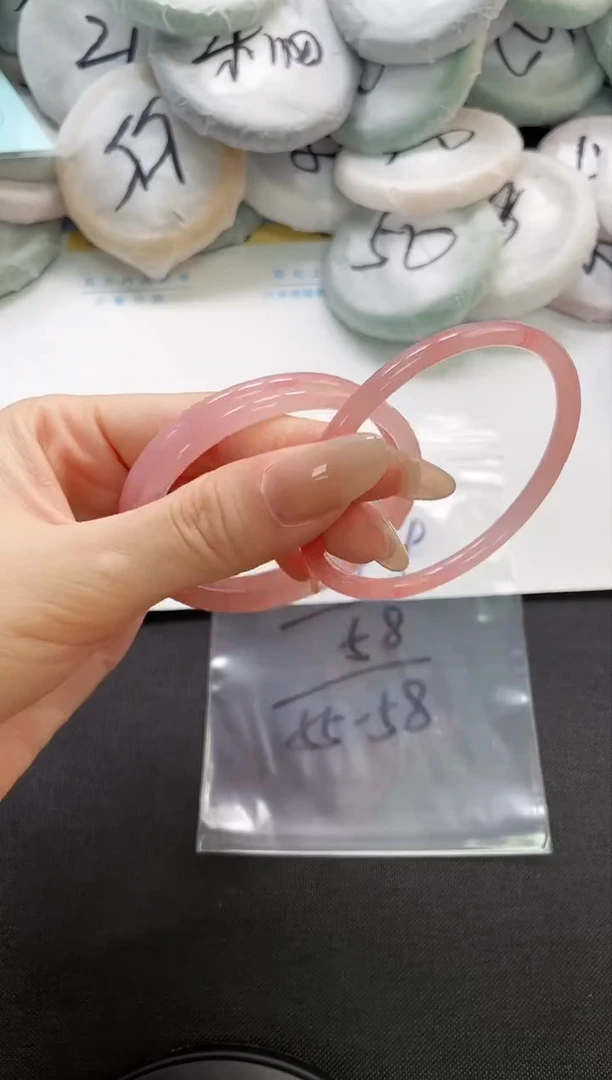 未镶嵌手镯石英质玉66-58