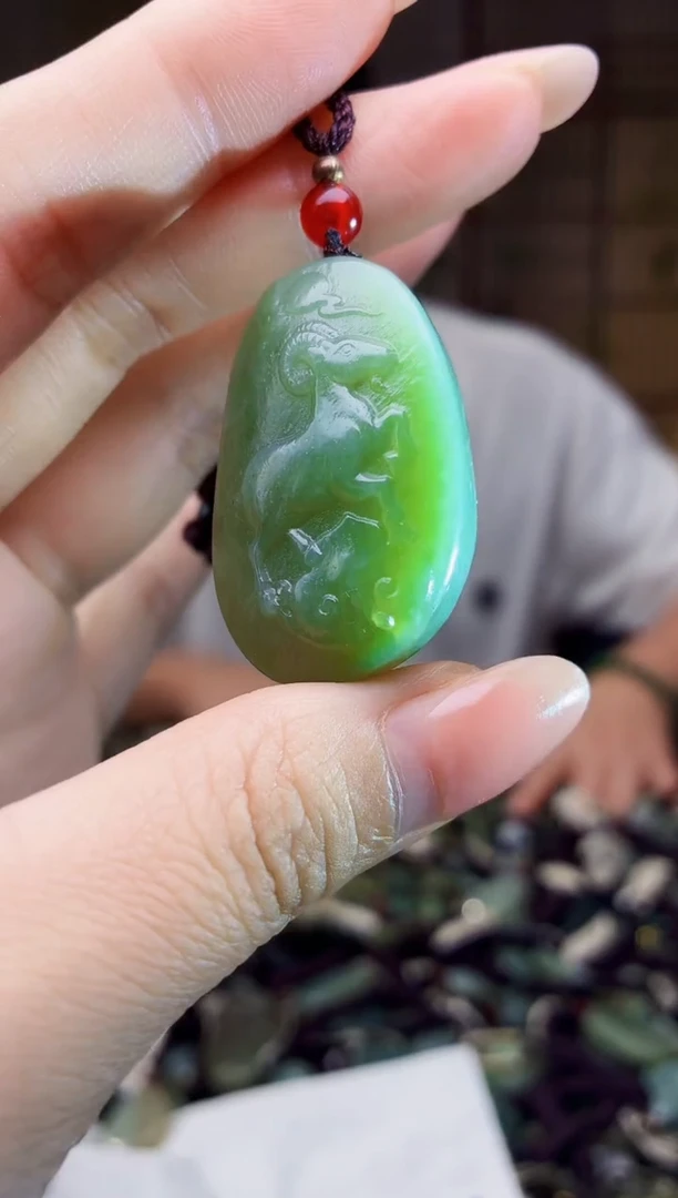 颈饰未镶嵌和田玉多样性发货，拍一发一